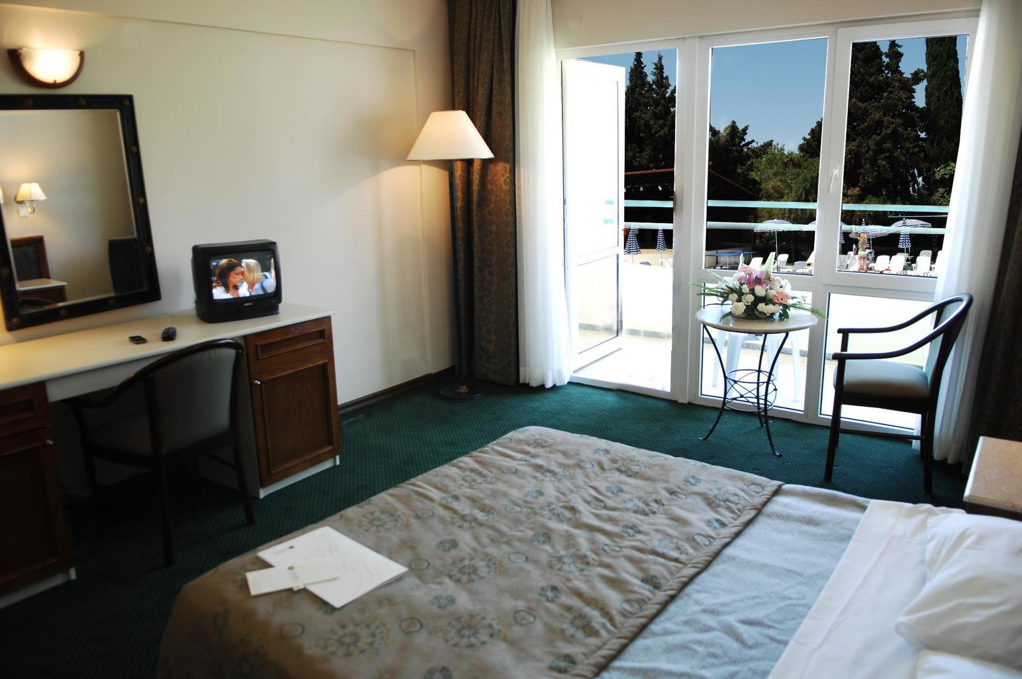 קוסדסי La Santa Maria Hotel מראה חיצוני תמונה