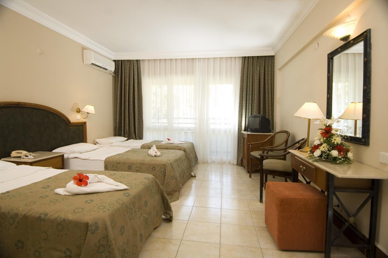 קוסדסי La Santa Maria Hotel מראה חיצוני תמונה